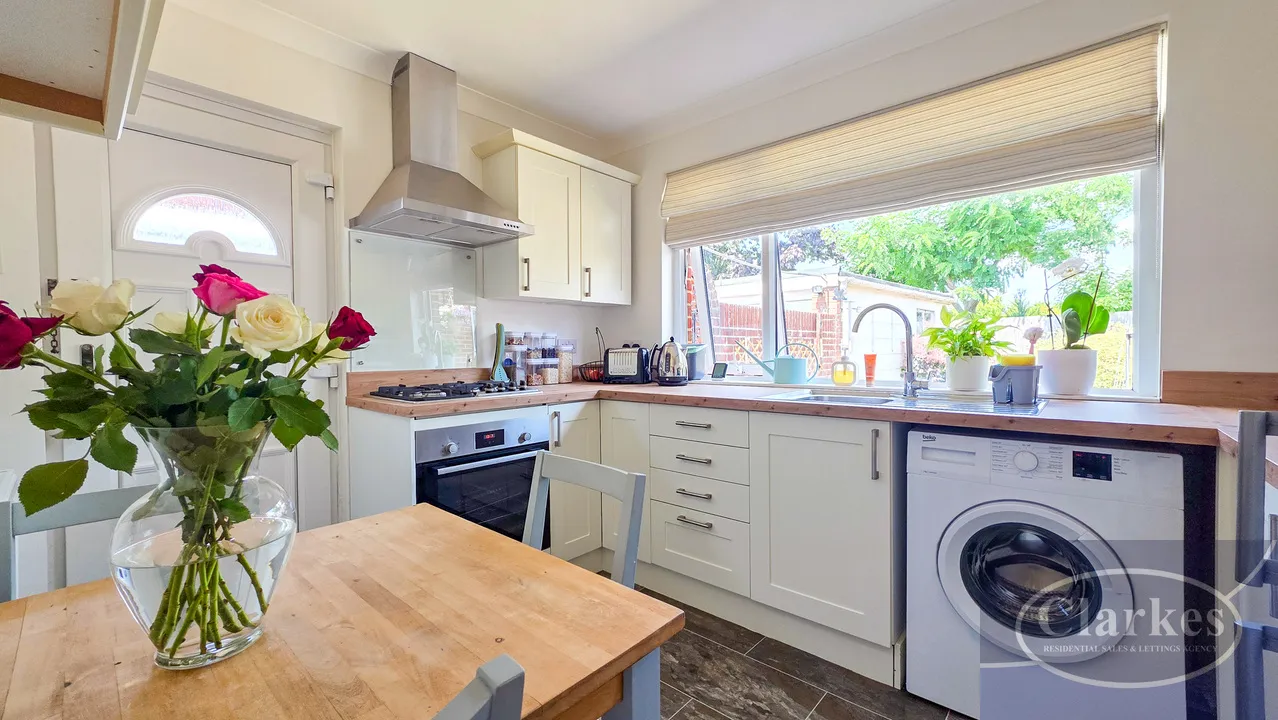 Headswell Crescent, Bournemouth, photo 4