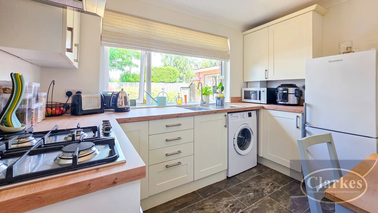 Headswell Crescent, Bournemouth, photo 12