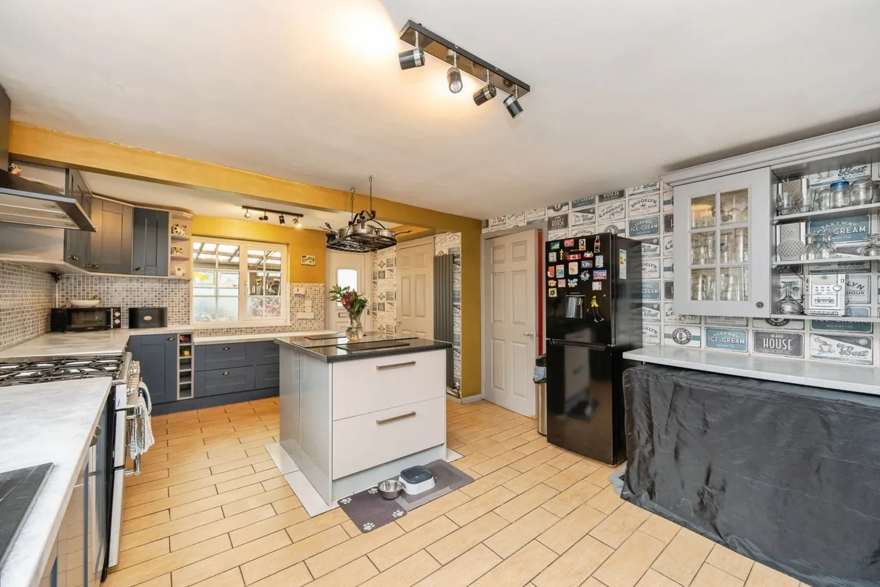 Lea Road, Rugeley, Staffordshire, WS15, photo 5