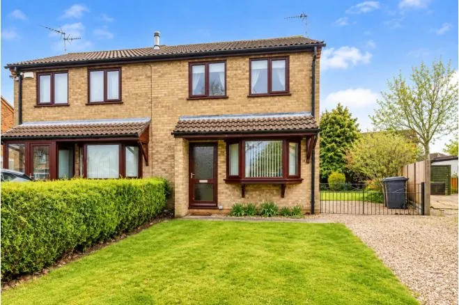 2 bed house for sale, Oakdene Avenue, Bracebridge Heath, LN4