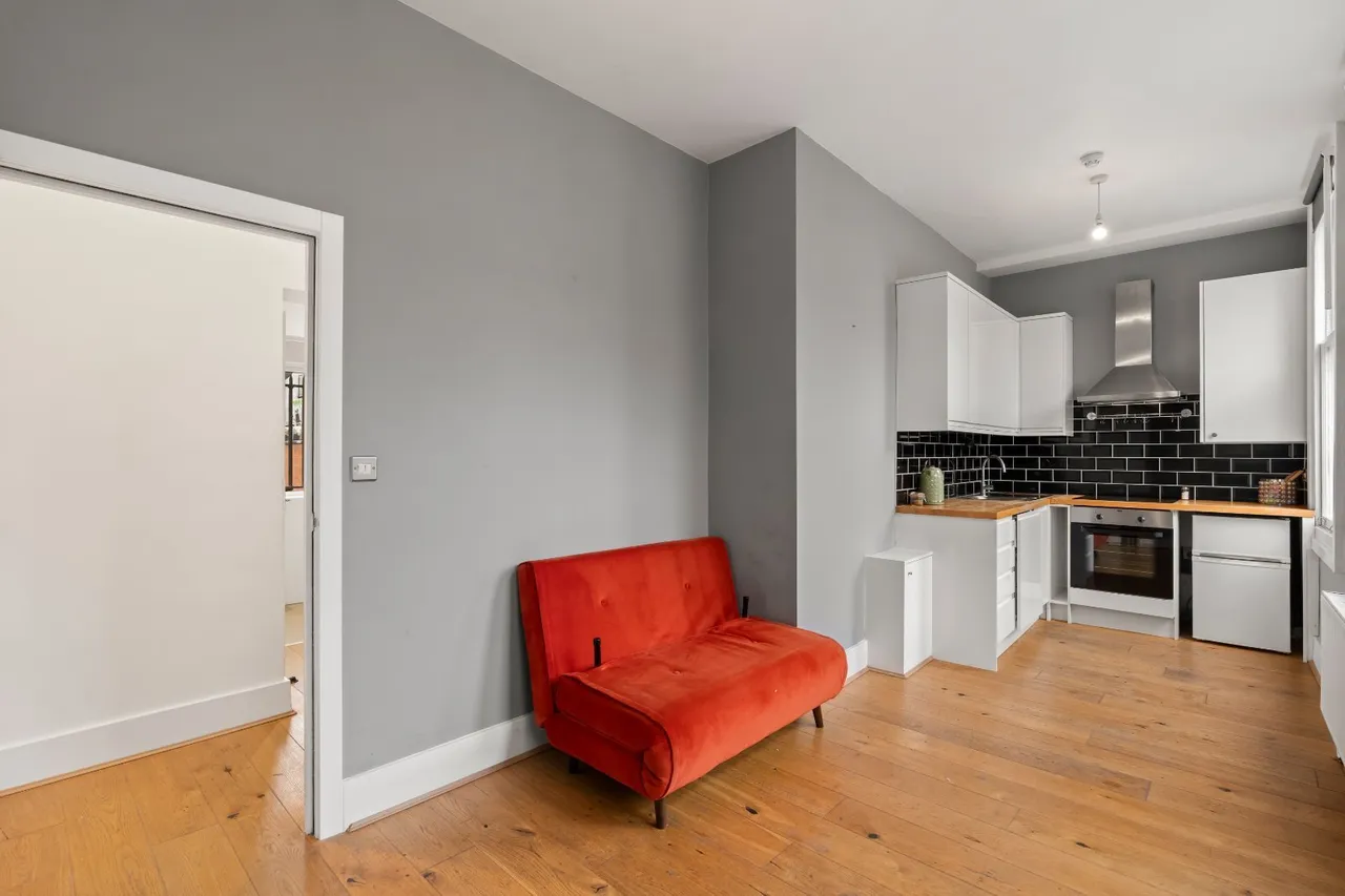 Harrow Road, London, W10, photo 3