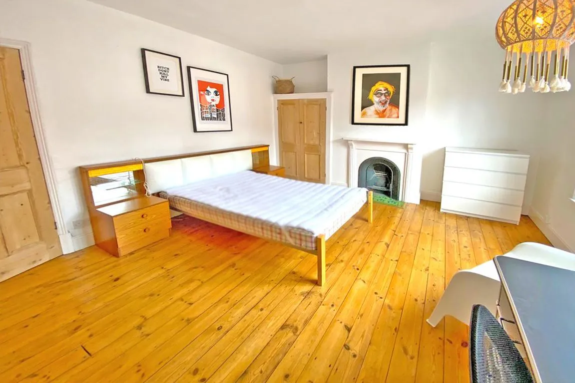 4 bed property to rent, Adderley Road, LE2