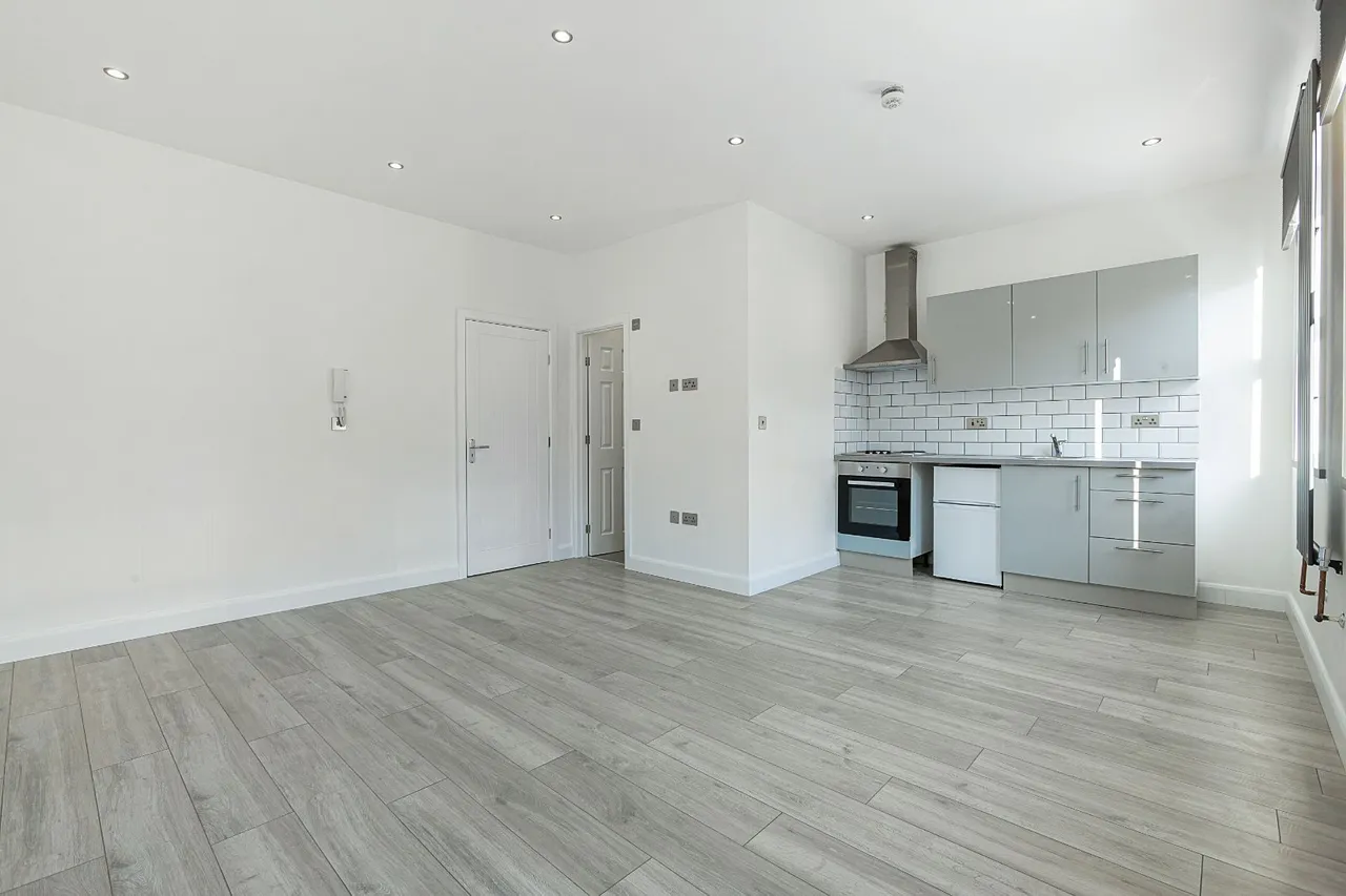 flat to rent — Beaconsfield Terrace Road, London, W14