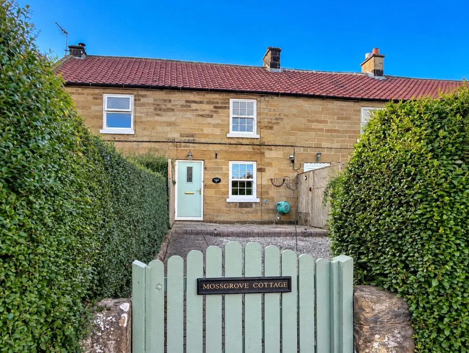 2 bed house for sale — Mossgrove Cottage, Ingleby Cross, Northallerton, DL6 3NQ