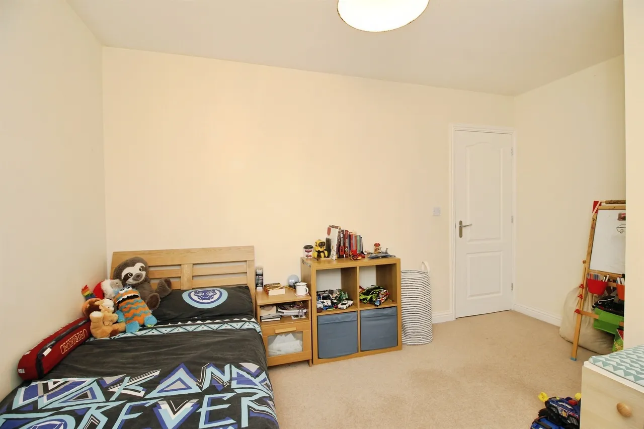 Bargroves Avenue, St. Neots, PE19, photo 9