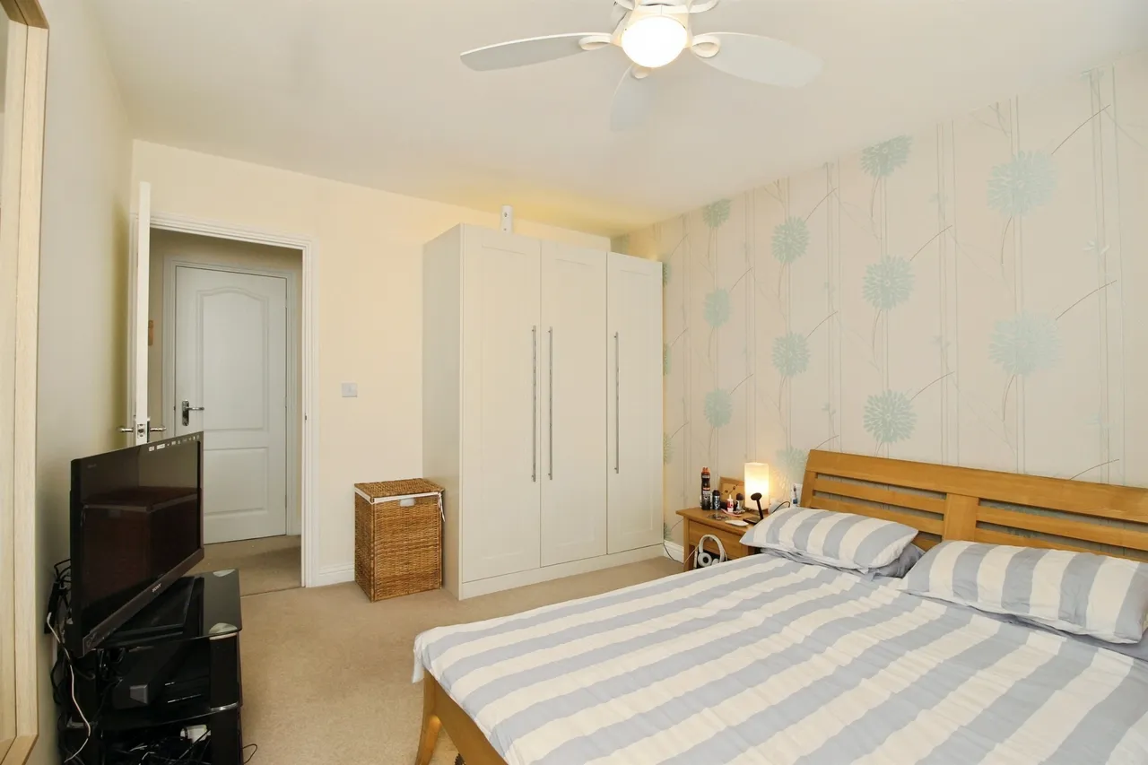 Bargroves Avenue, St. Neots, PE19, photo 8