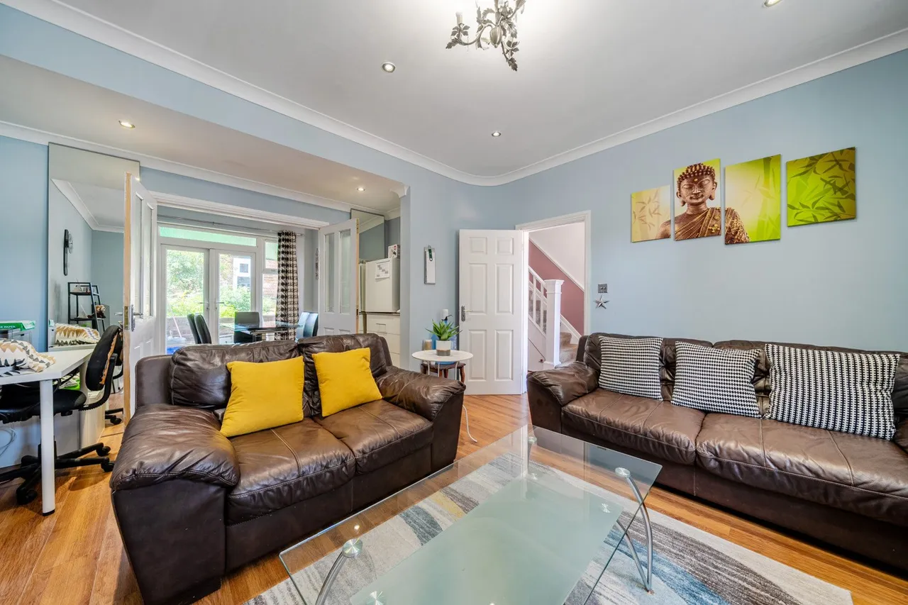Wickham Lane, SE2, photo 20