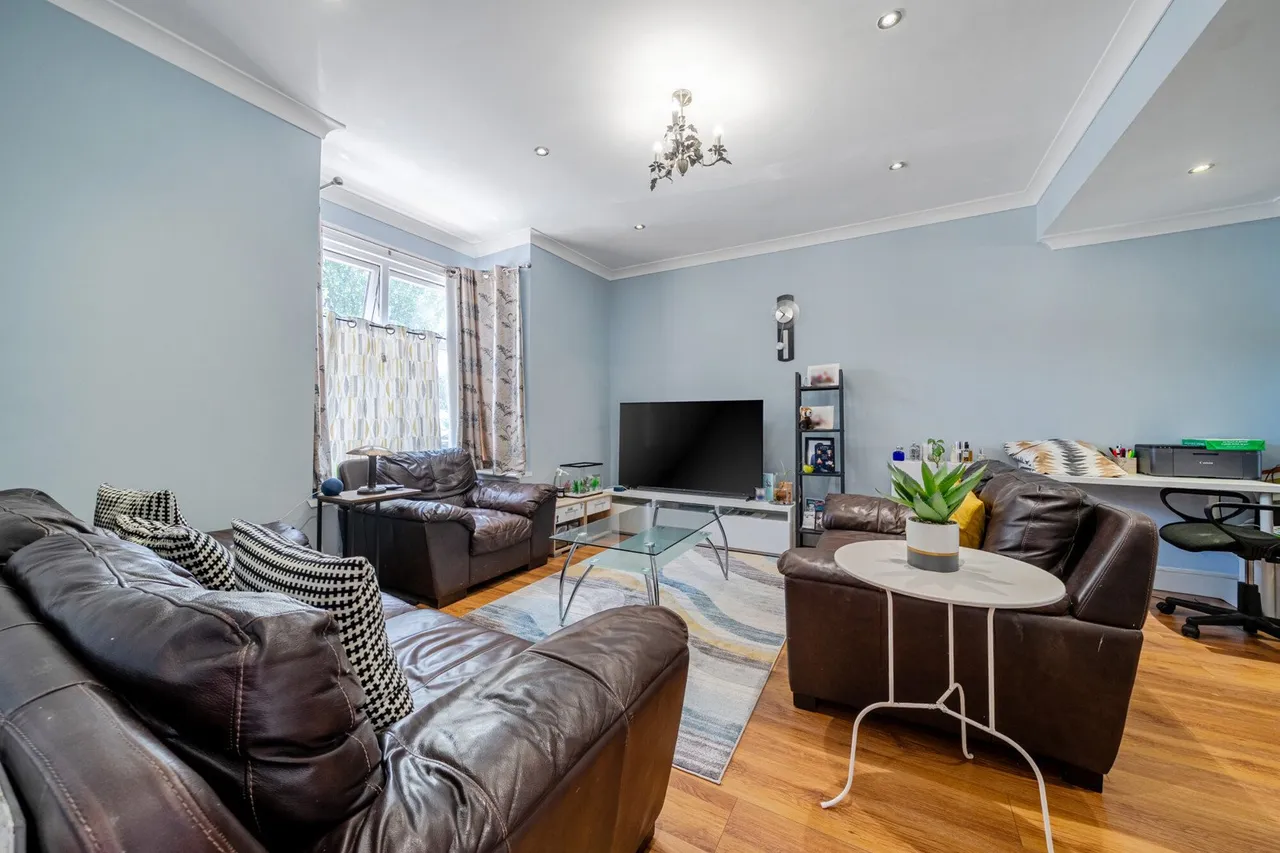 Wickham Lane, SE2, photo 19