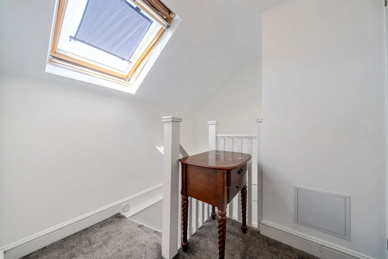 Wickham Lane, SE2, photo 11