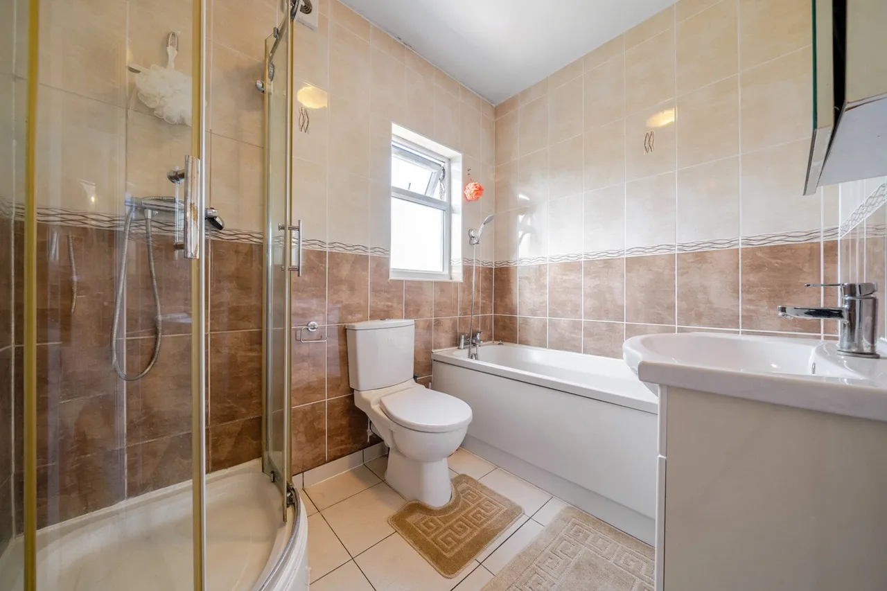 Wickham Lane, SE2, photo 10