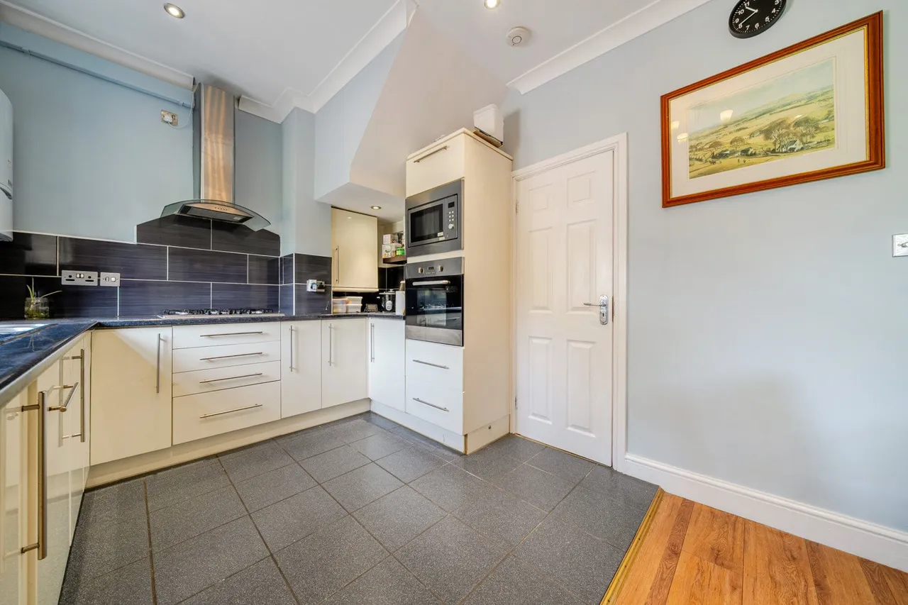 Wickham Lane, SE2, photo 21