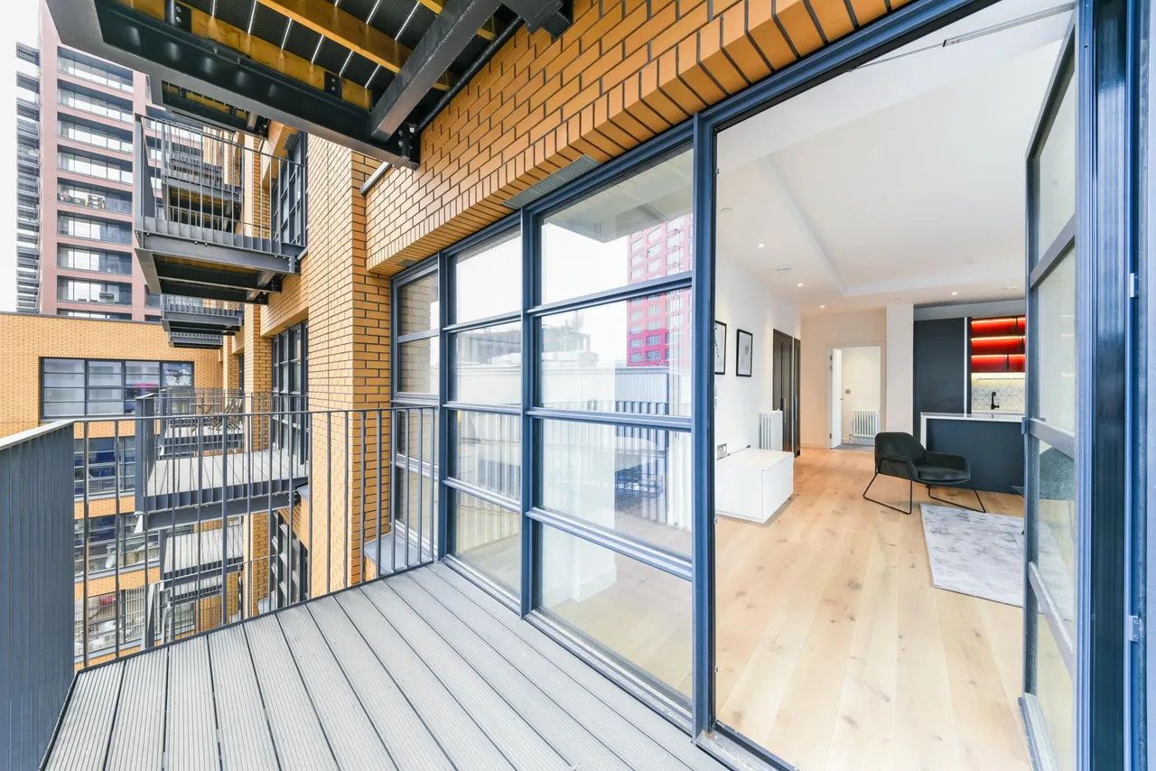 Lyell Street, London City Island, E14, photo 4