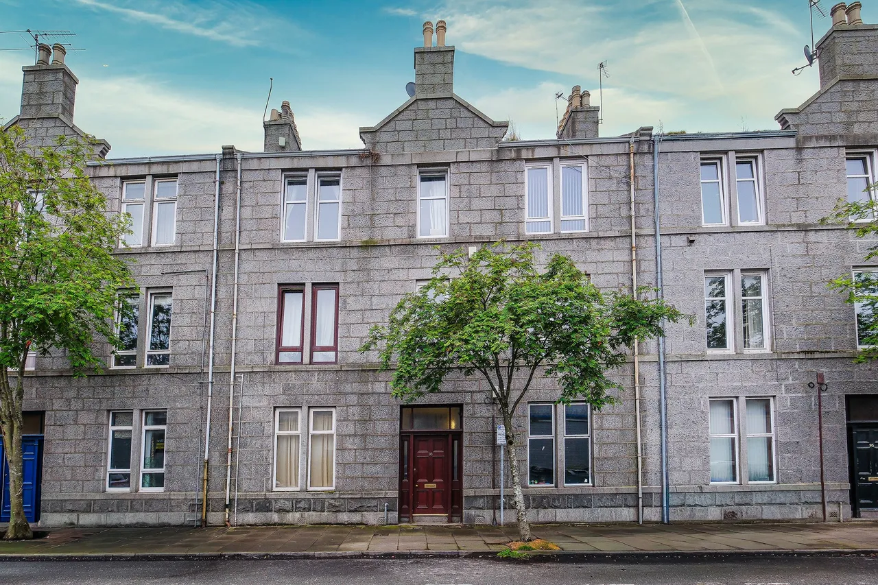 1 bed flat for sale — Willowbank Road, Aberdeen