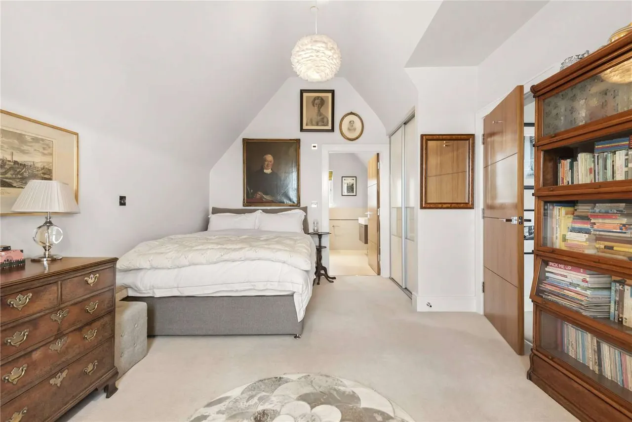 Clavering Place, London, SW12, photo 16