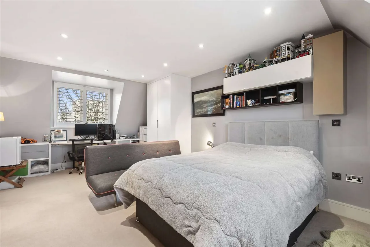 Clavering Place, London, SW12, photo 13