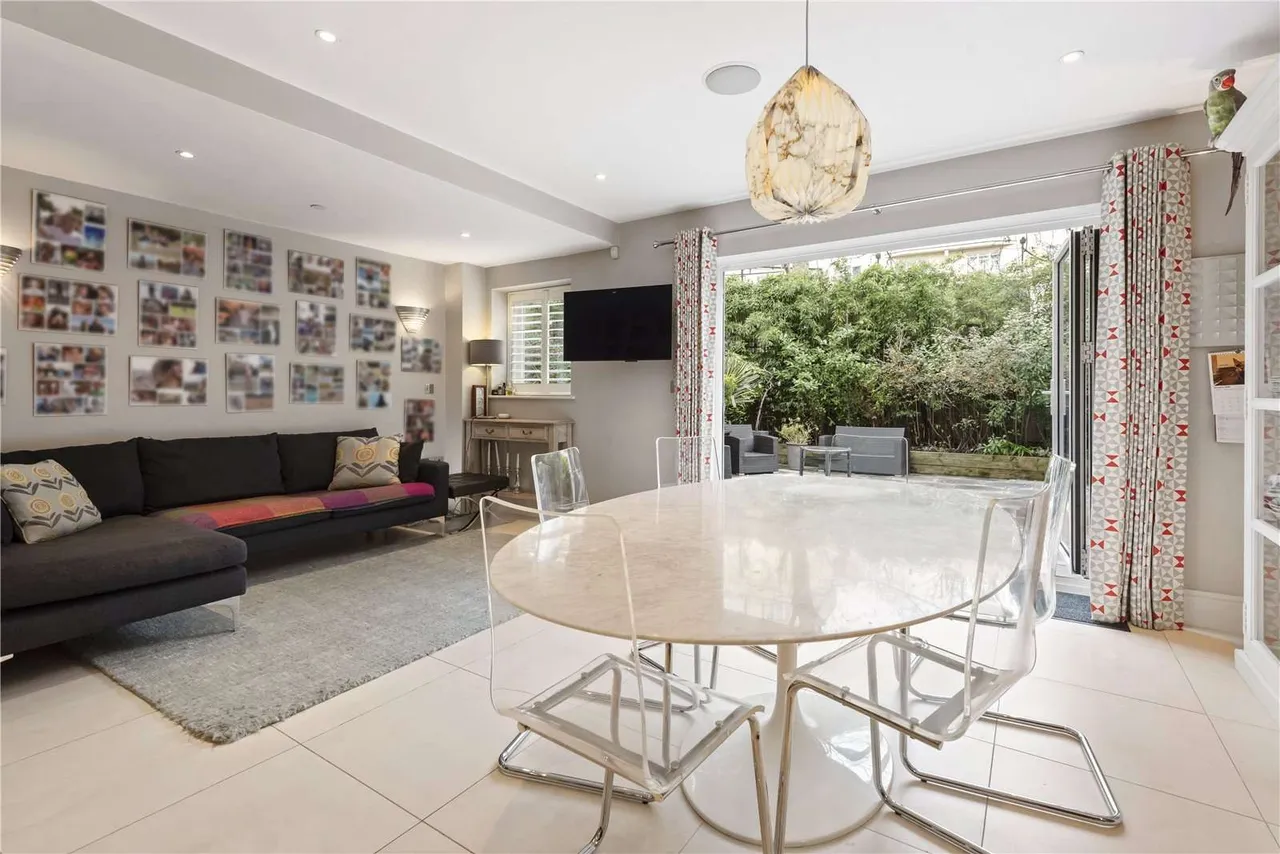 Clavering Place, London, SW12, photo 5