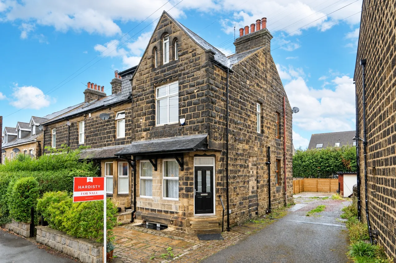2 bed house for sale, Otley Road, Guiseley, LS20