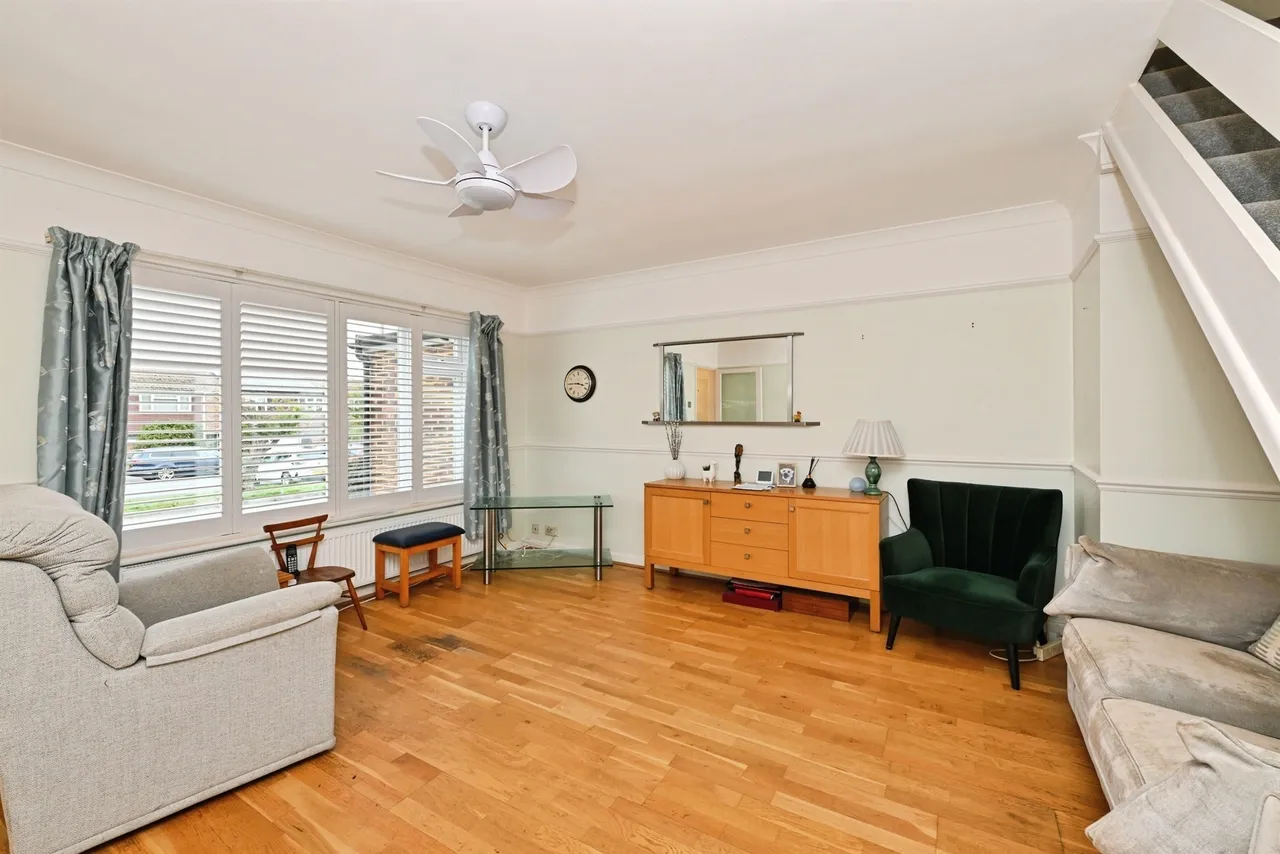 Richmond Close, Ware, SG12, photo 4
