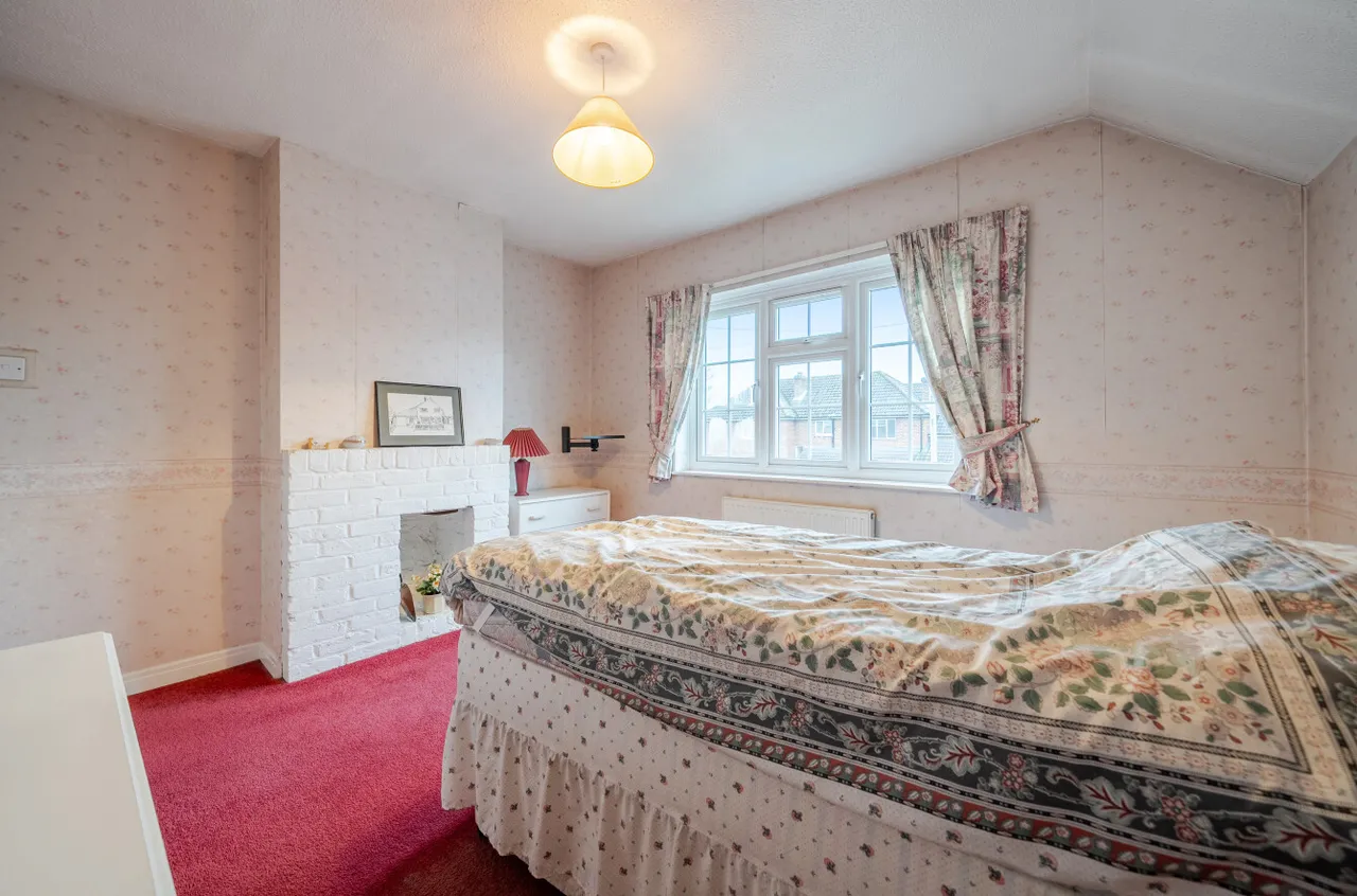 Grasmere Road, Lightwater, Surrey, GU18 5TF, photo 8
