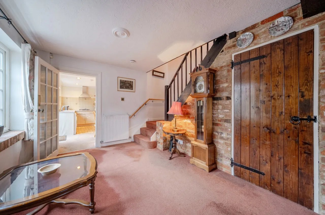 Grasmere Road, Lightwater, Surrey, GU18 5TF, photo 6