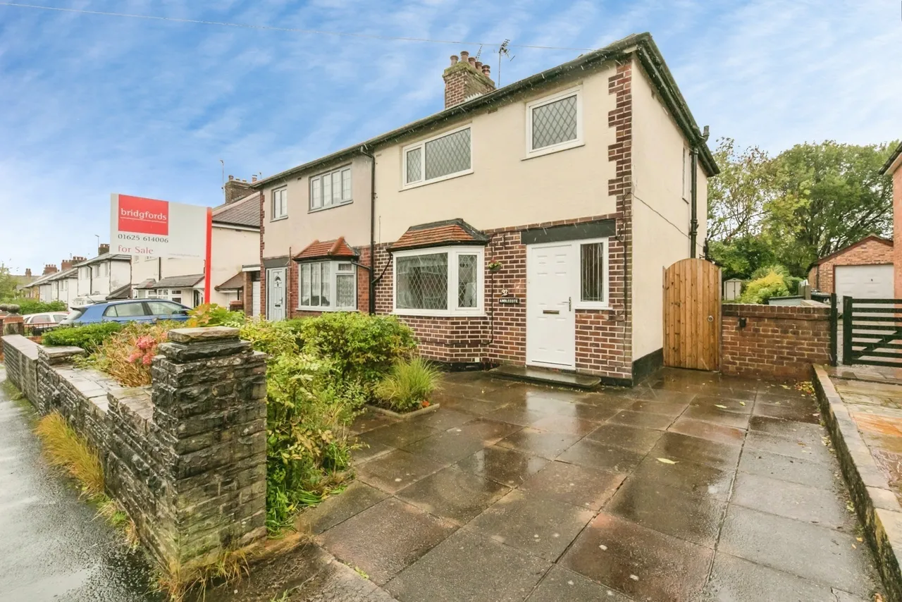 3 bed house for sale, Lyme Avenue, Macclesfield, SK11