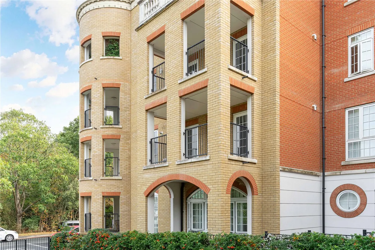 Upper Richmond Road, SW15, photo 20