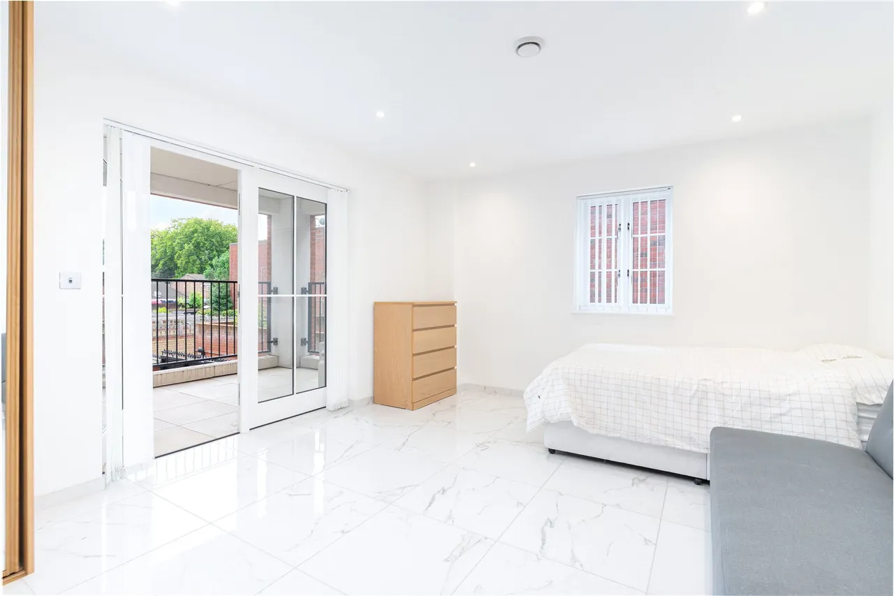 Upper Richmond Road, SW15, photo 7