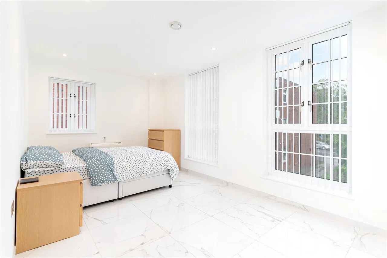 Upper Richmond Road, SW15, photo 10