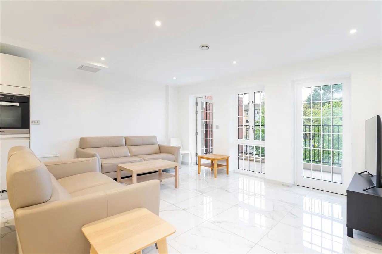 Upper Richmond Road, SW15, photo 6