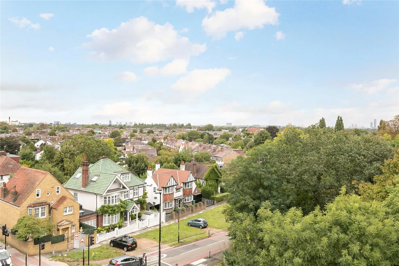 Upper Richmond Road, SW15, photo 18