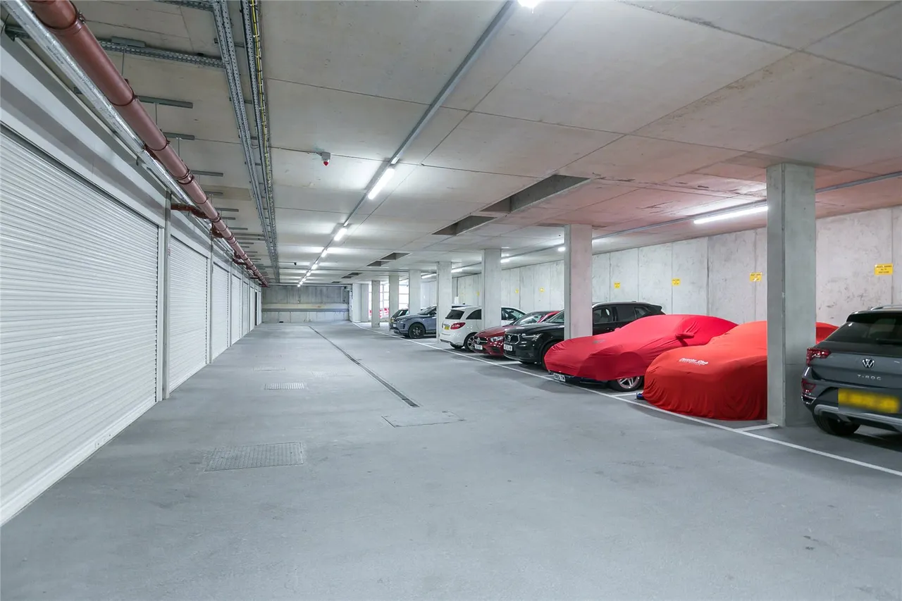 Upper Richmond Road, SW15, photo 19