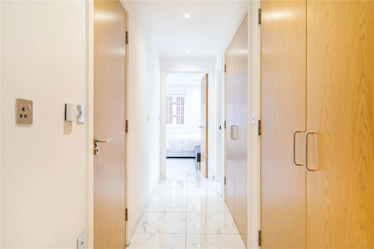 Upper Richmond Road, SW15, photo 13