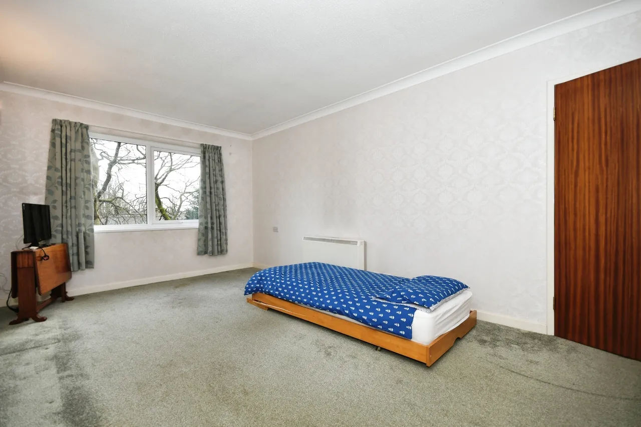 Park Road, Buxton, Derbyshire, SK17, photo 2