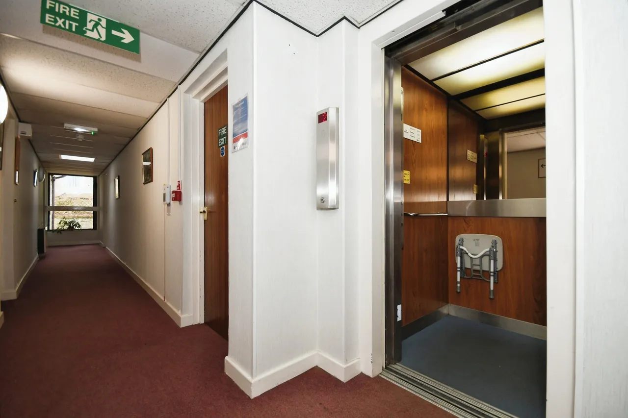 Park Road, Buxton, Derbyshire, SK17, photo 13