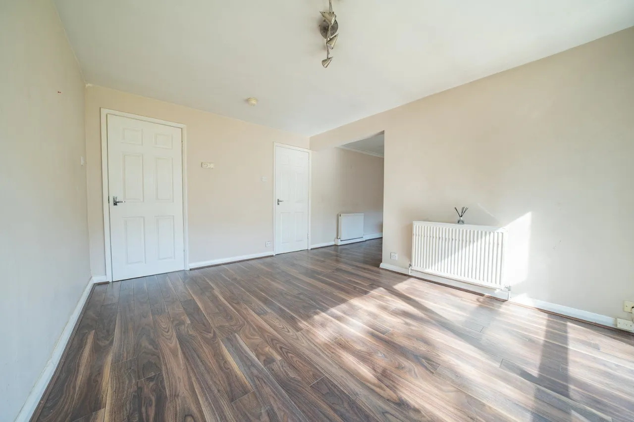The Moorlands, Leeds, LS17, photo 4