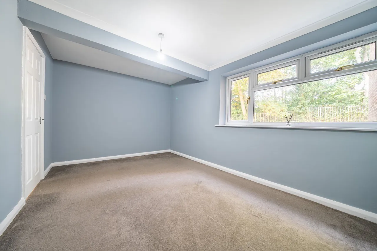 The Moorlands, Leeds, LS17, photo 5