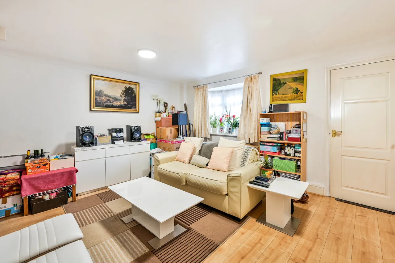 9 Nevada Close, New Malden, photo 6