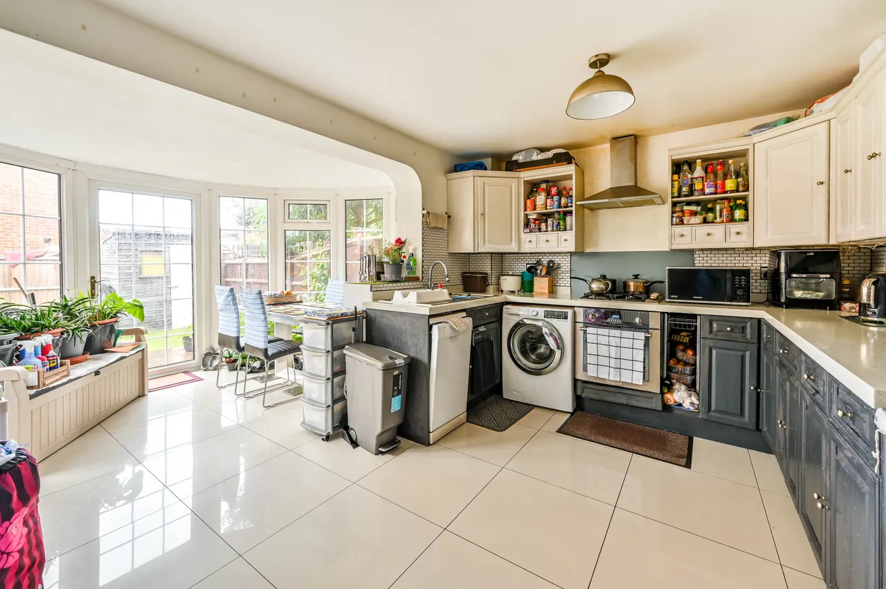 9 Nevada Close, New Malden, photo 7