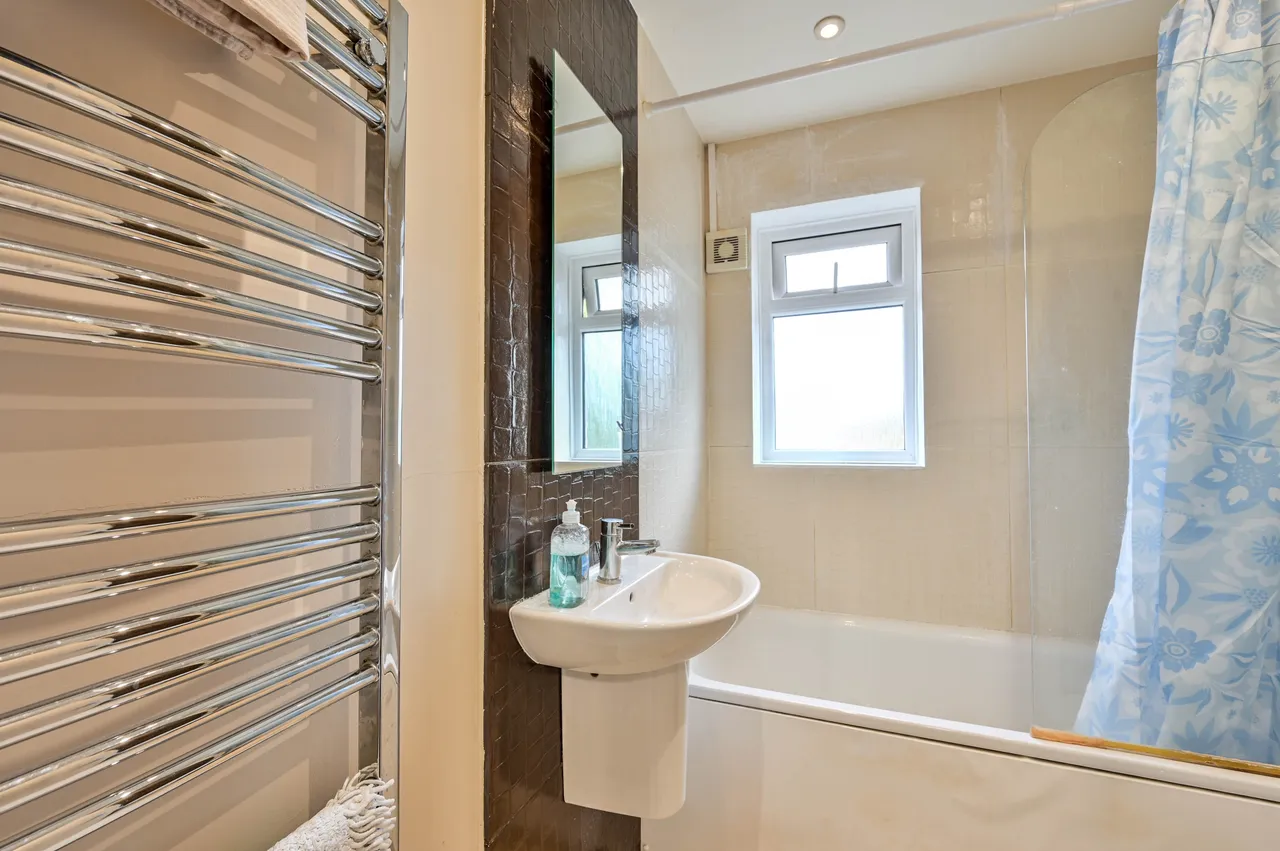 9 Nevada Close, New Malden, photo 9