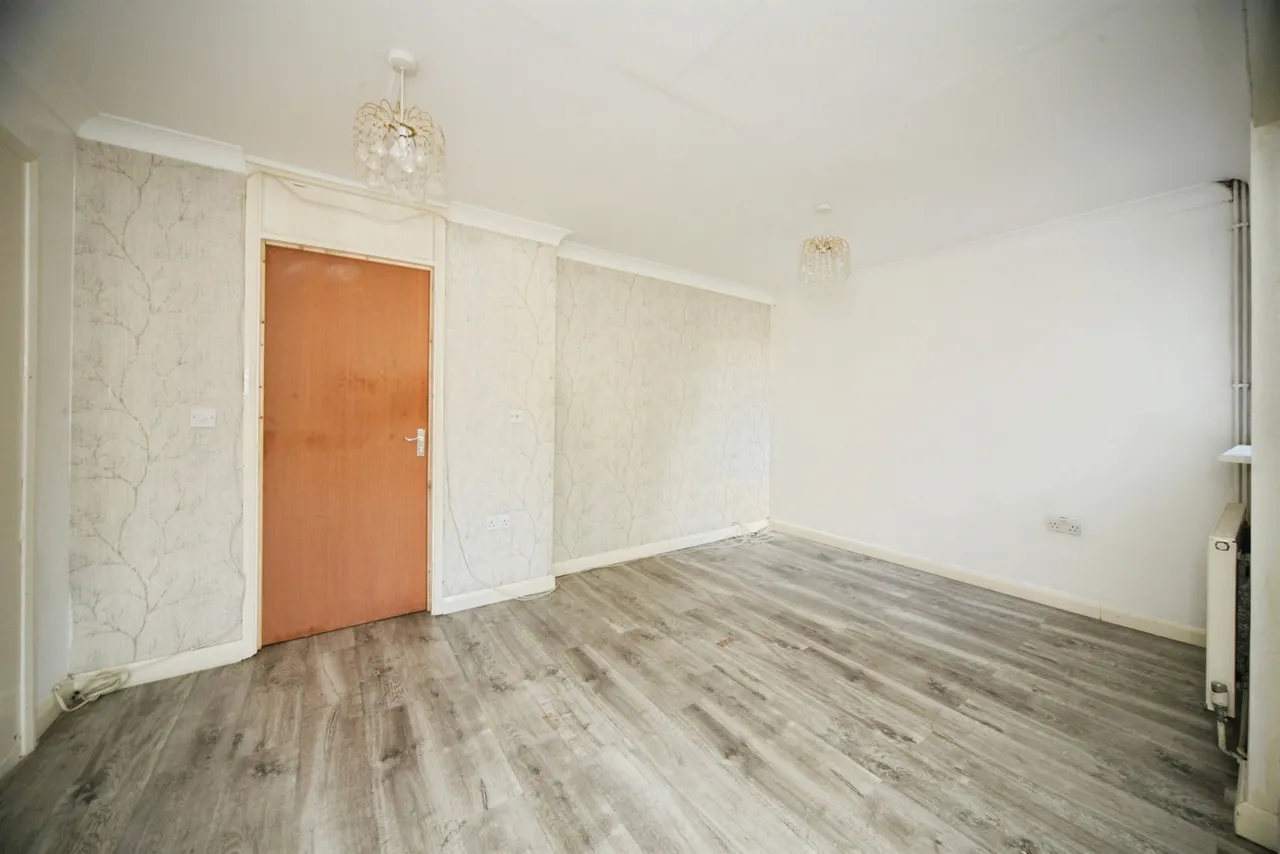 Julius Gardens, Luton, LU3, photo 8