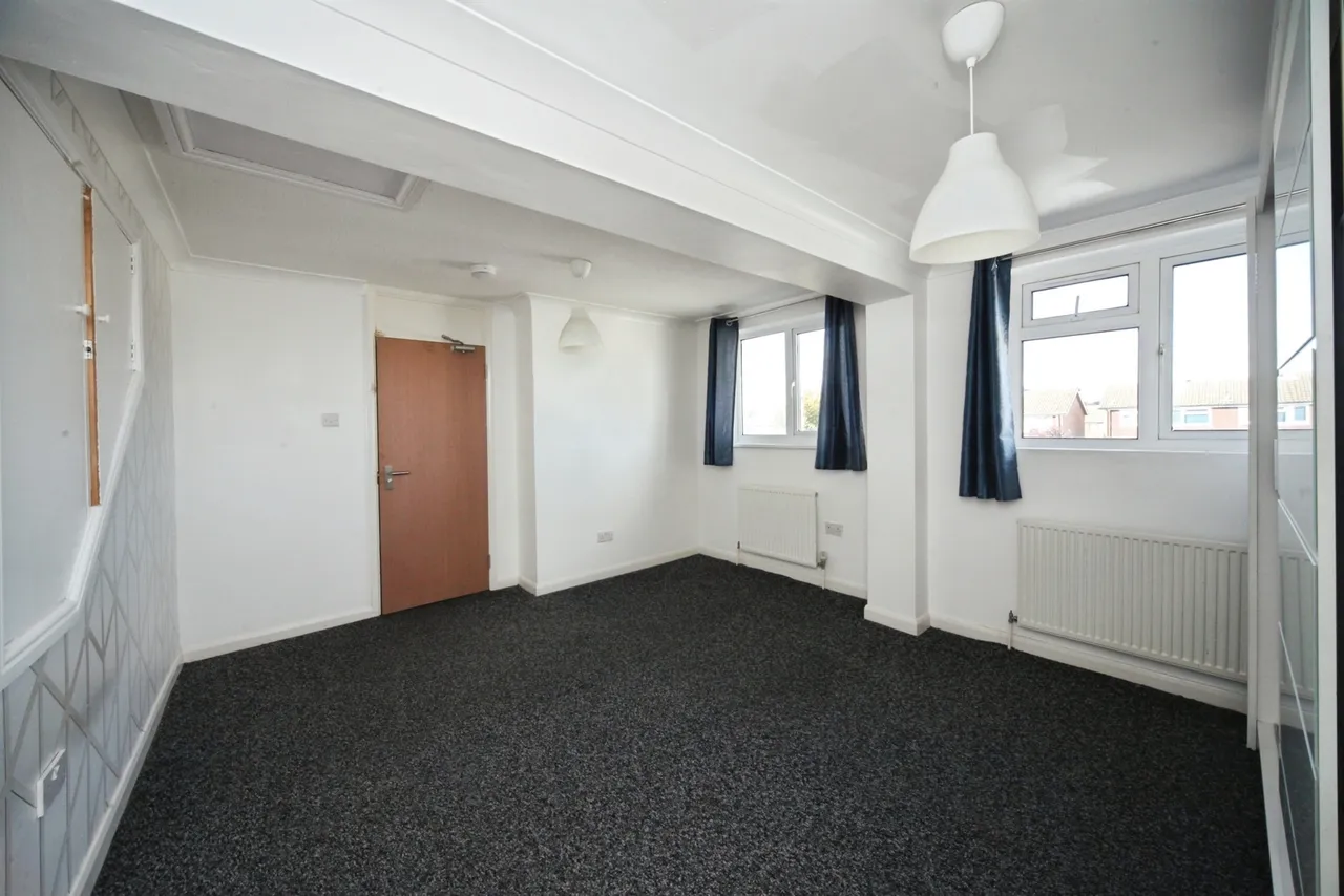Julius Gardens, Luton, LU3, photo 7