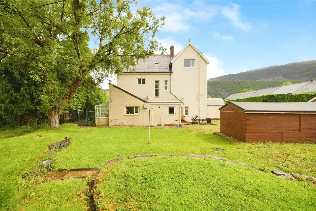 High Street, Llanberis, LL55, photo 7