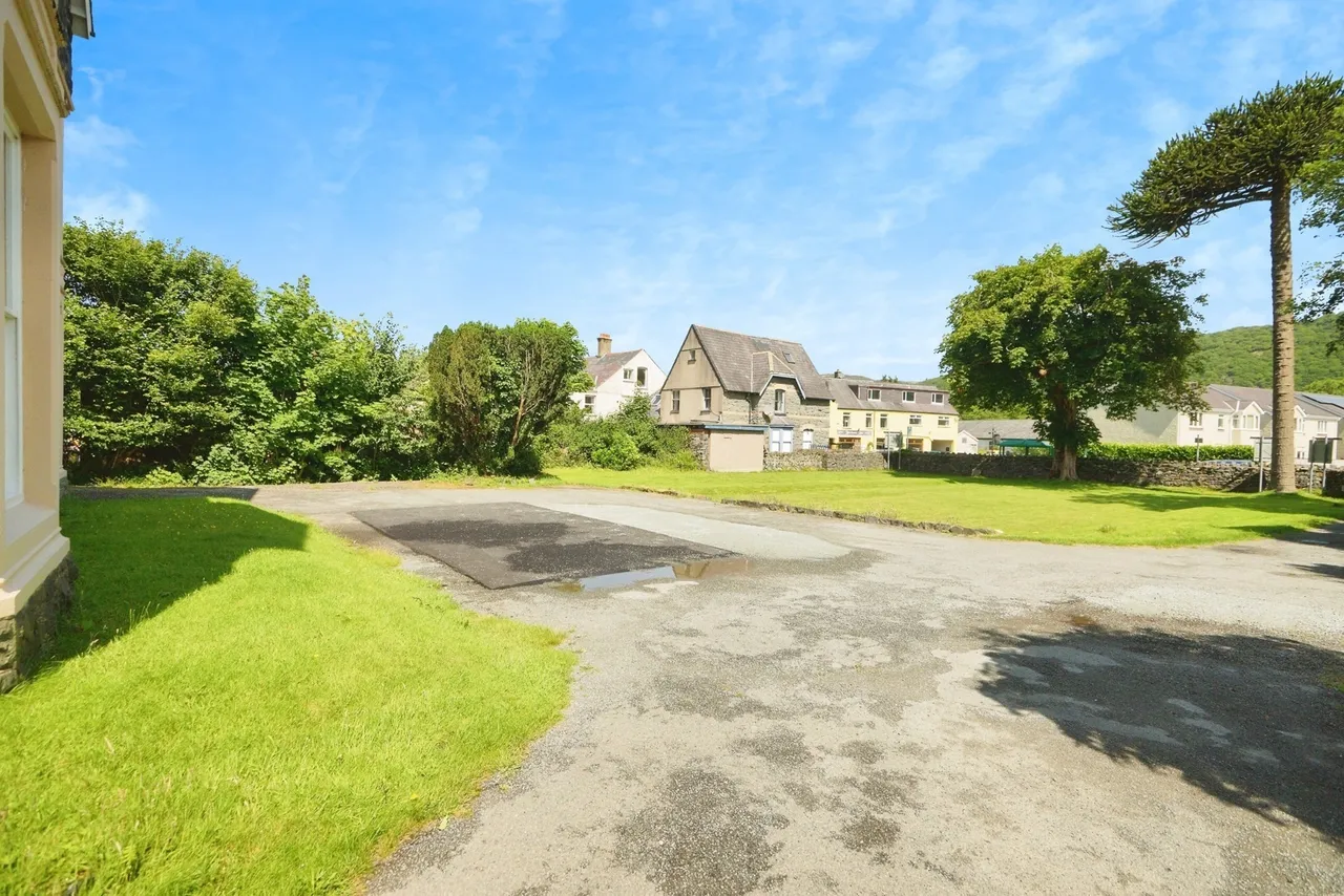 High Street, Llanberis, LL55, photo 14