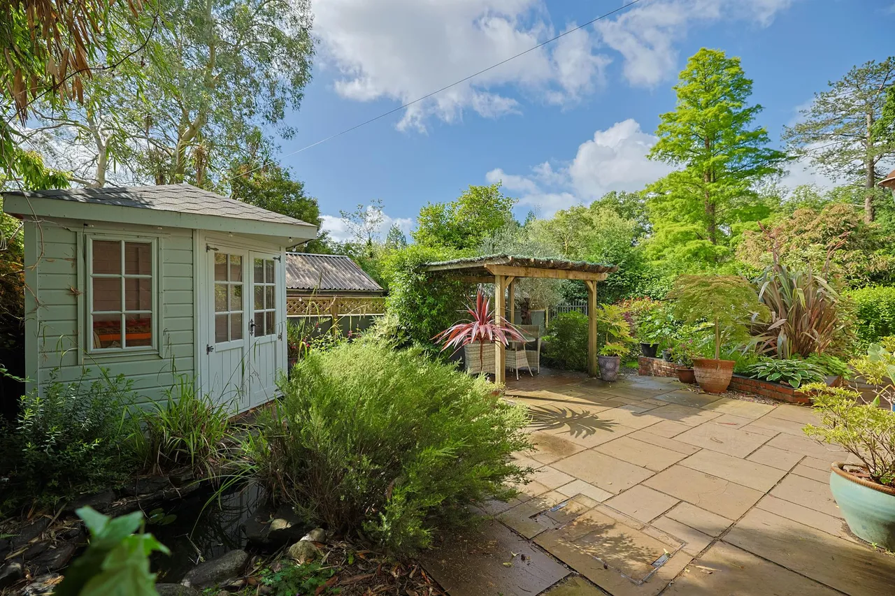 The Lodge, Brynmill Park, photo 23