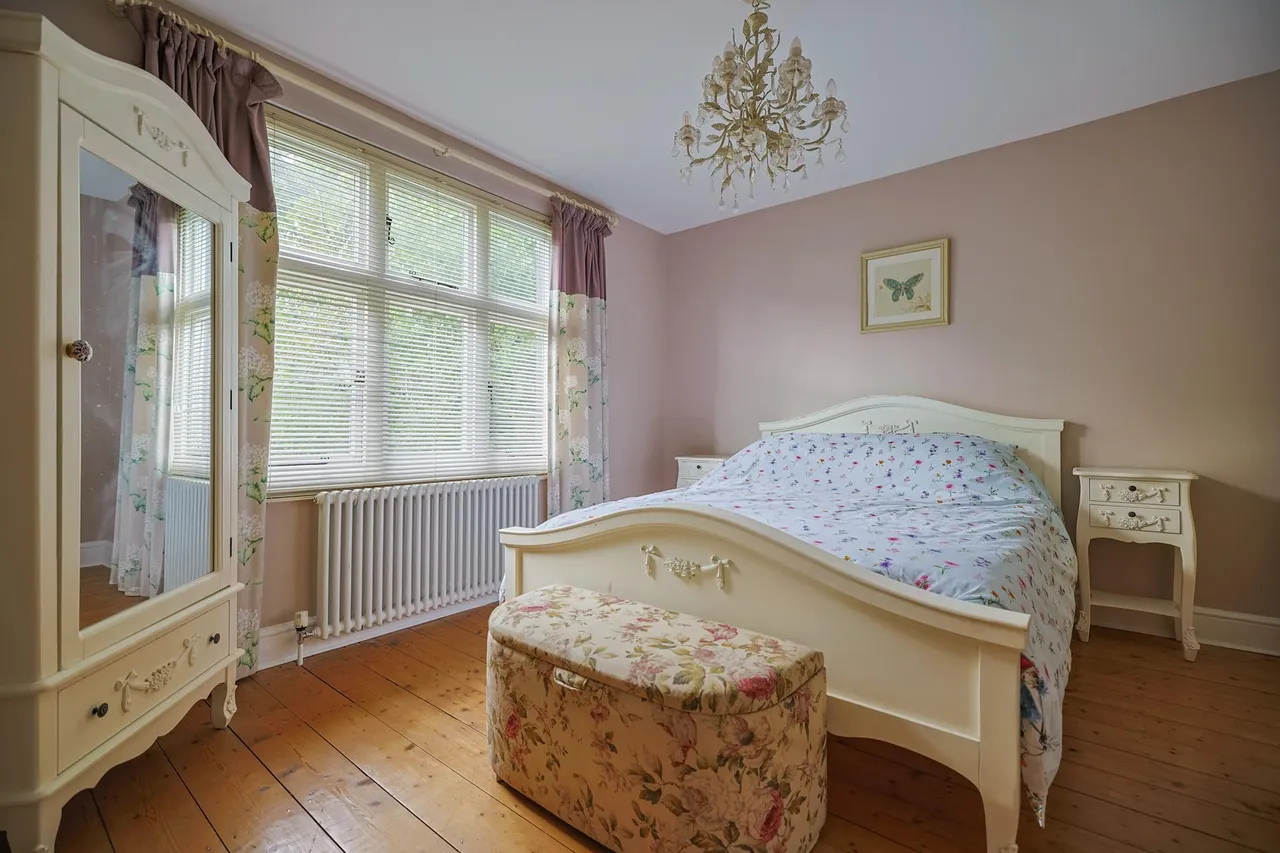 The Lodge, Brynmill Park, photo 13