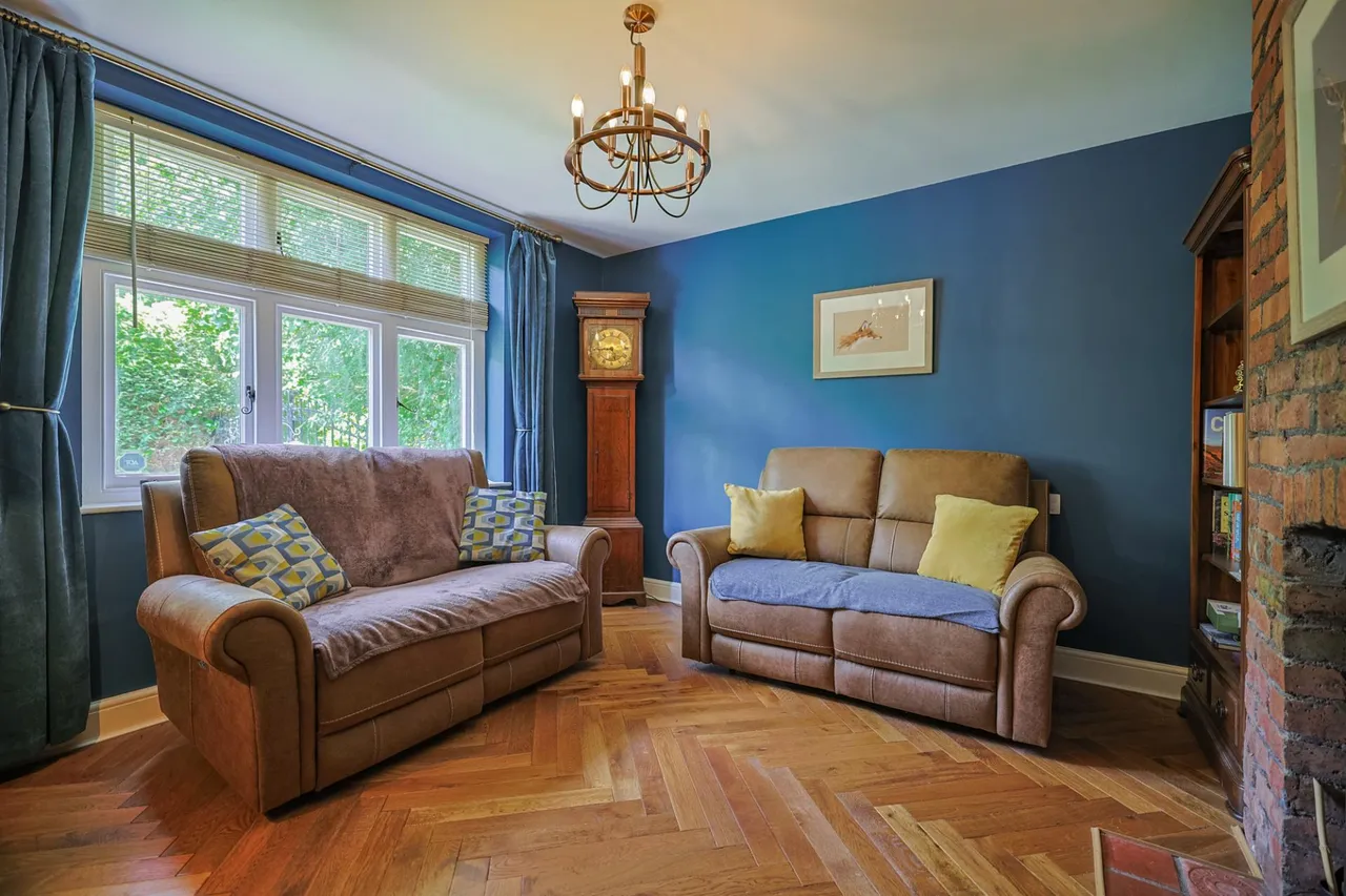 The Lodge, Brynmill Park, photo 9