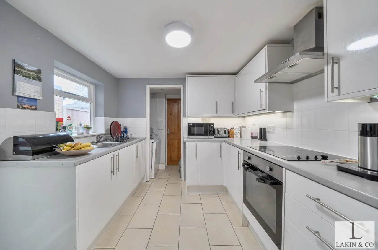 Alexandra Road, Uxbridge, UB8 2PQ, photo 3