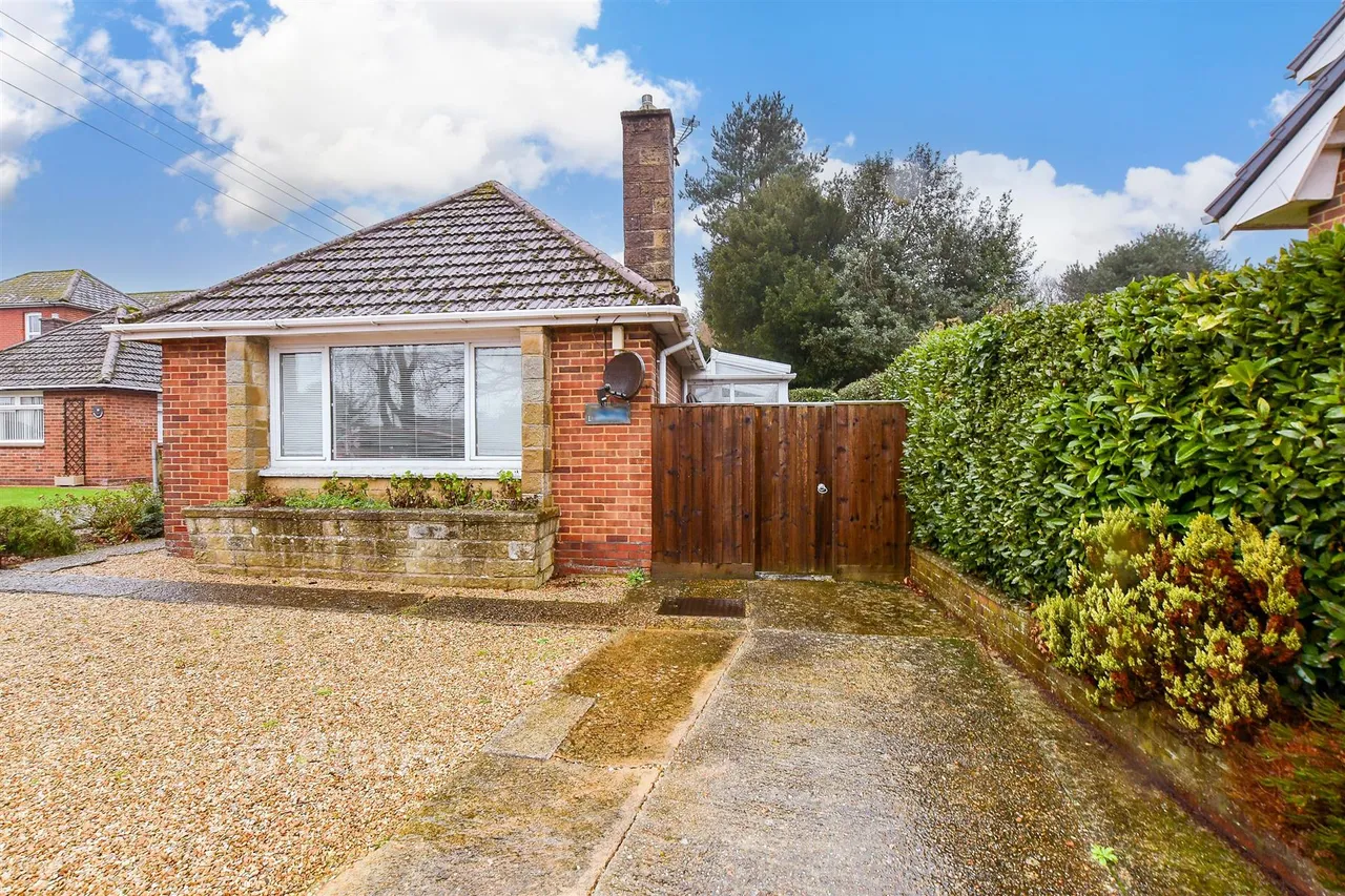 Station Road, Wootton, PO33, photo 2