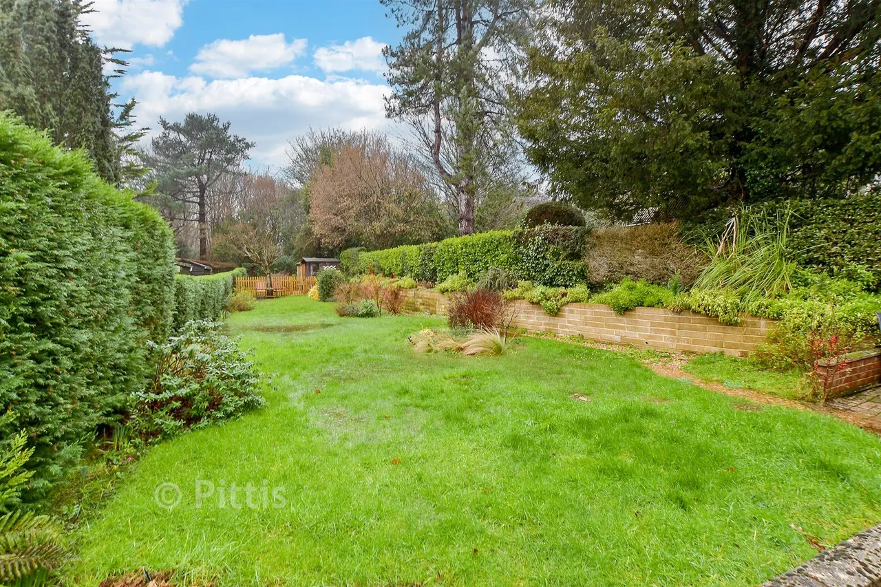 Station Road, Wootton, PO33, photo 7