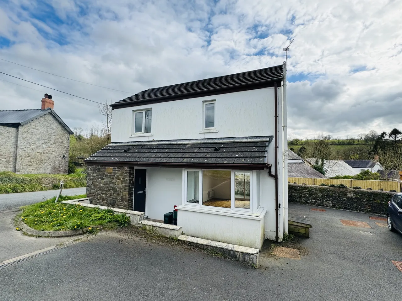 3 bed house to rent, Meadow Court, Llanmill, SA67